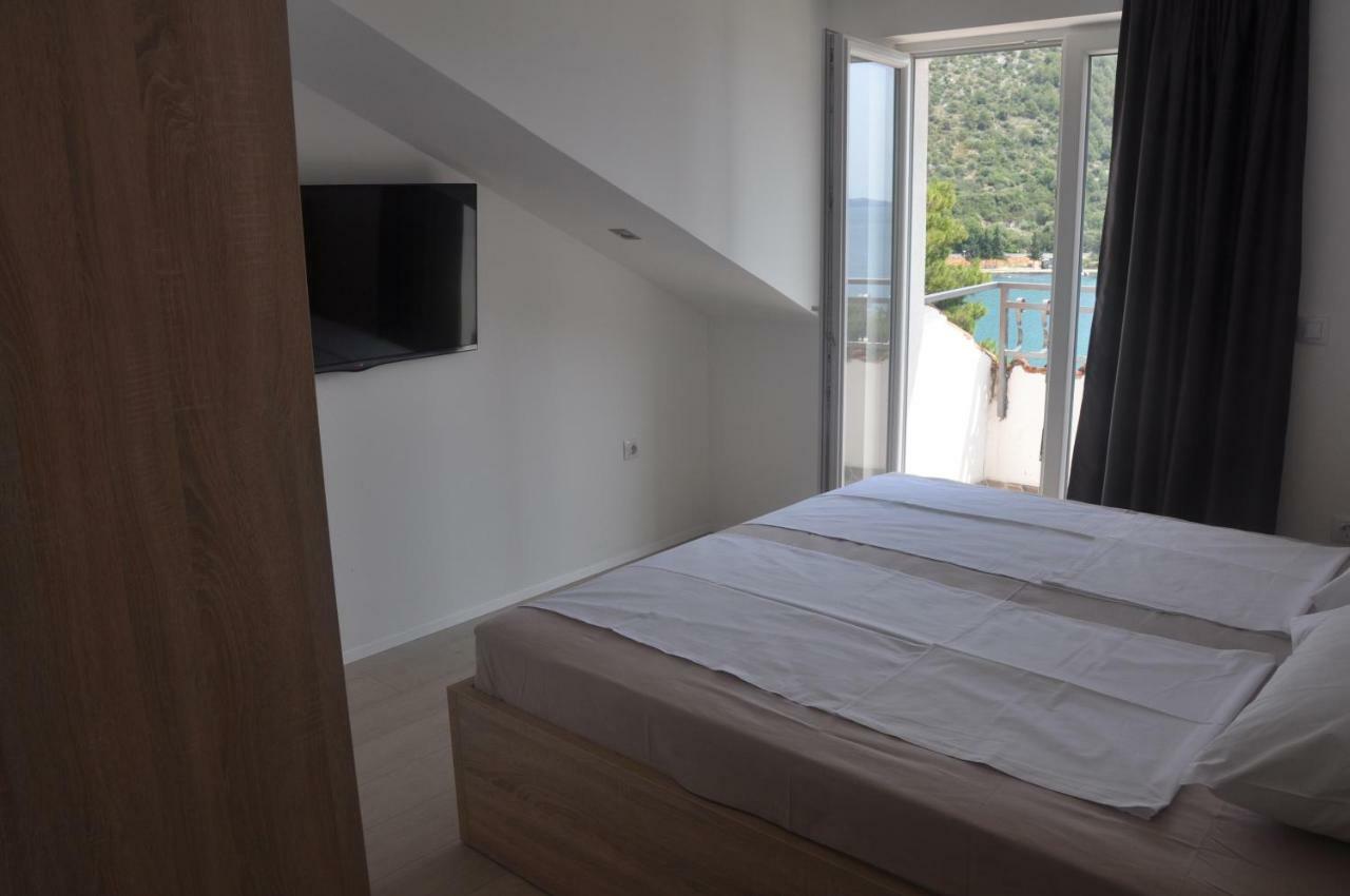 Anna Apartment Marina Esterno foto